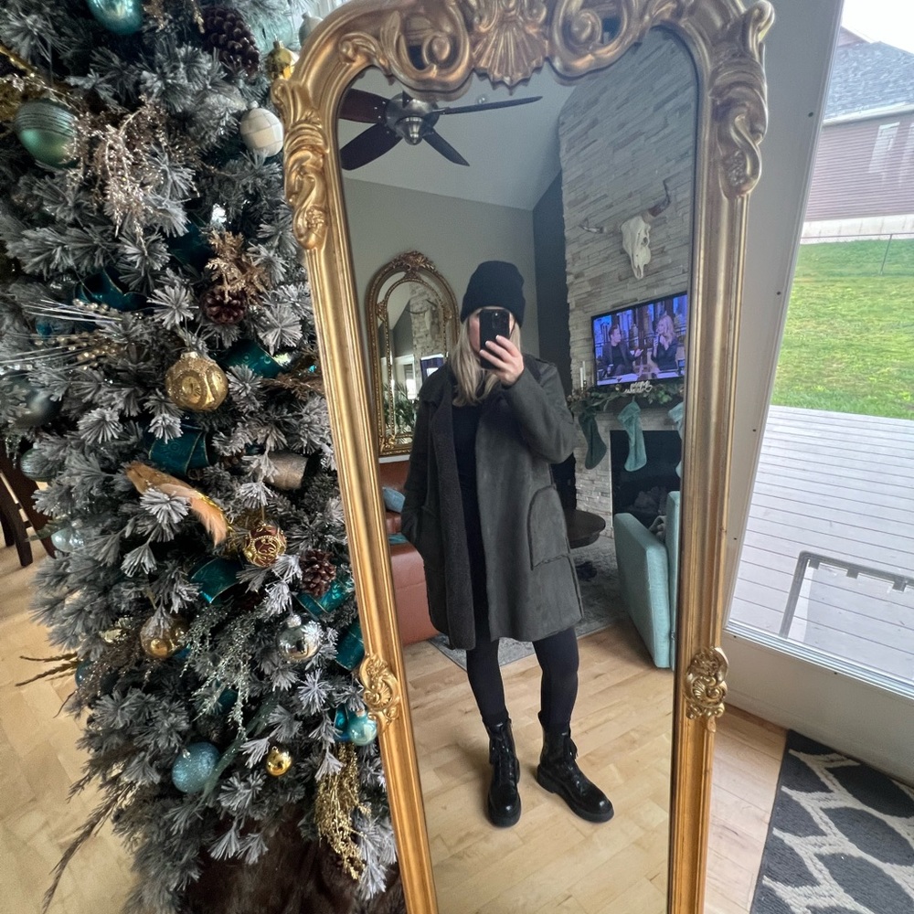 Coat - Picture 8 of 15